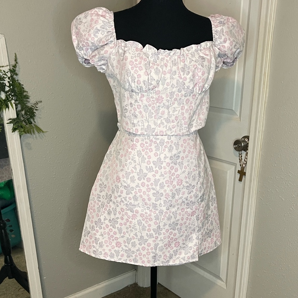 Storia Pink and White Floral Two Piece Set
